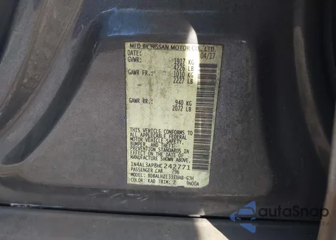 2017 Nissan Altima 2.5 Sr из США, поврежденный, VIN 1N4AL3AP8HC242771